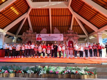 Perempuan Berdaya Menuju Indonesia Emas: Menyambut Hari Kartini Bersama Ibu Putri Koster di Sembira